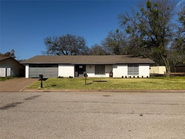 Photo of 1033 Royal Lane