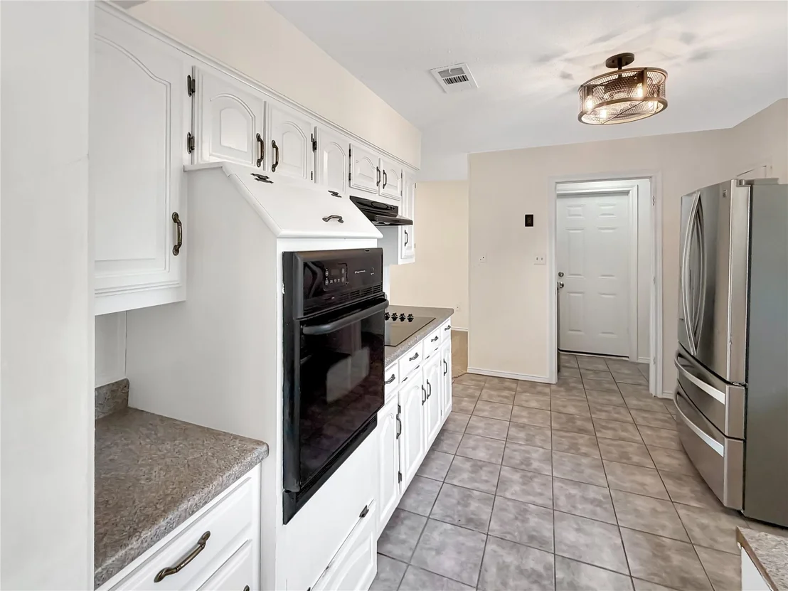 Photo of 1106 N Atkins Drive