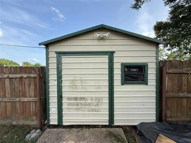 Photo of 13658 Woodridge