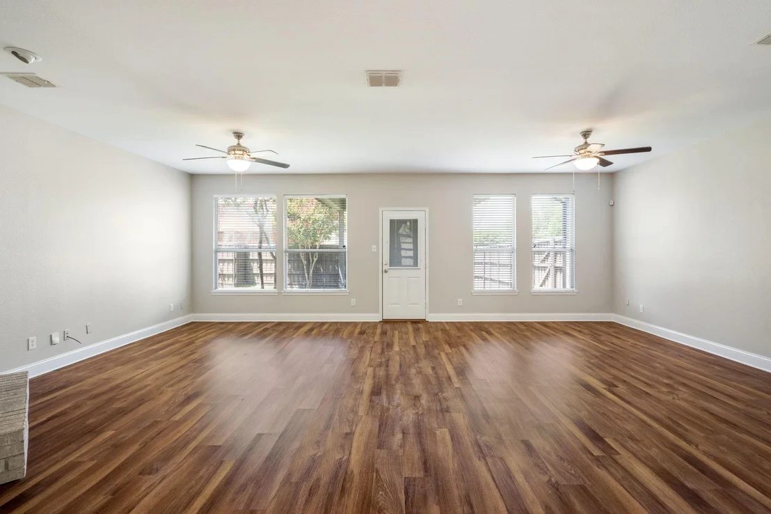 Photo of 1045 Woodhaven Circle