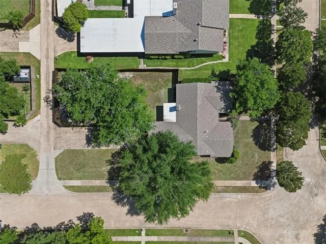Photo of 8 Green View Circle