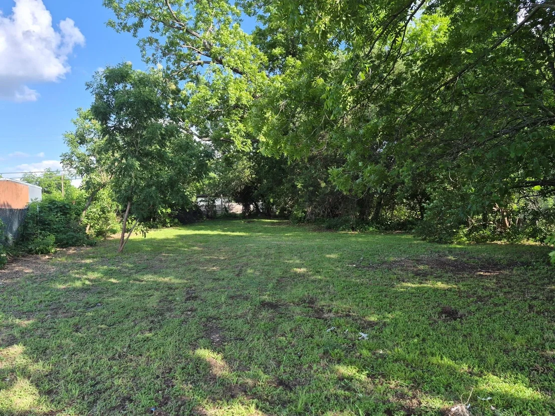 Photo of 1912 Barnard Avenue