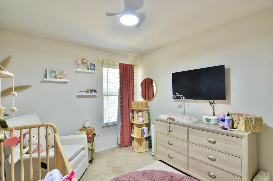 Photo of 465 Pollyann Trail