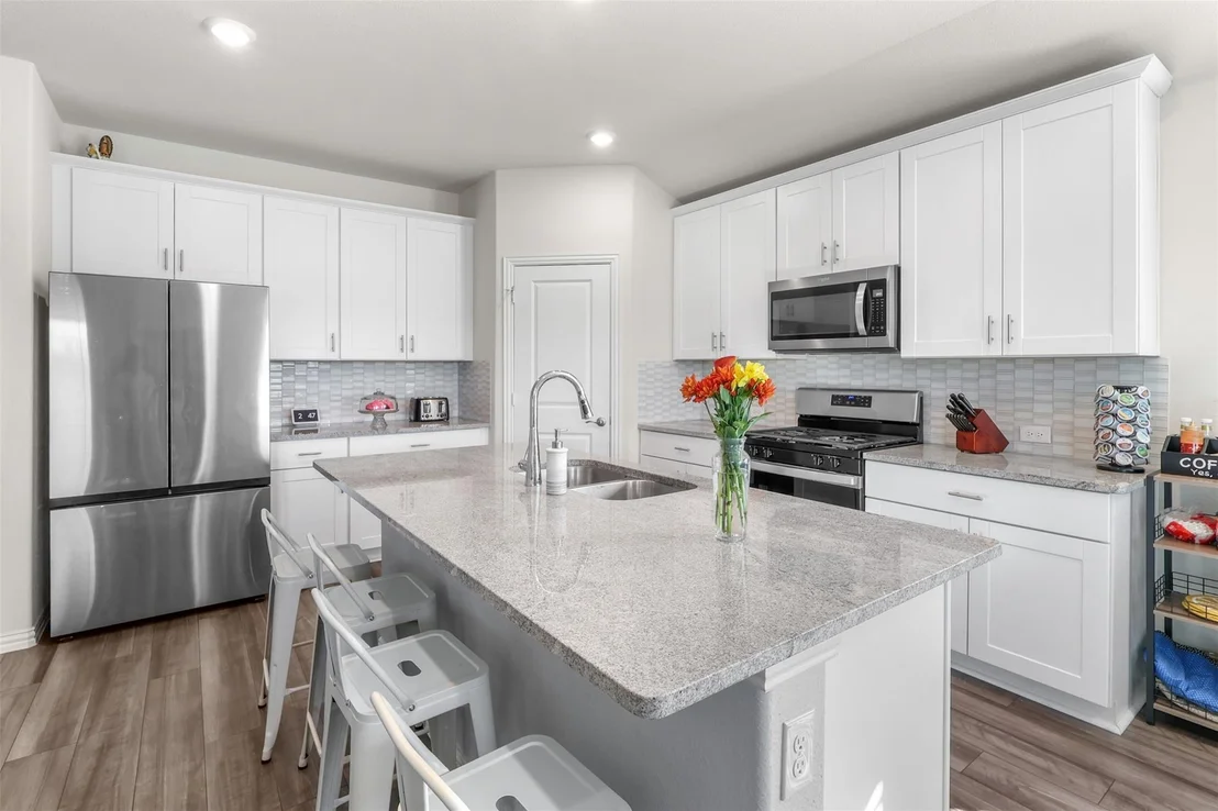 Photo of 3505 Kingsview Drive