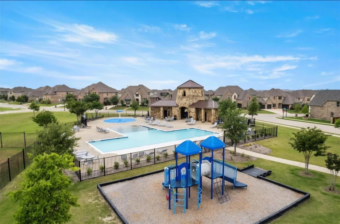 Photo of 3323 Royal Ridge Drive