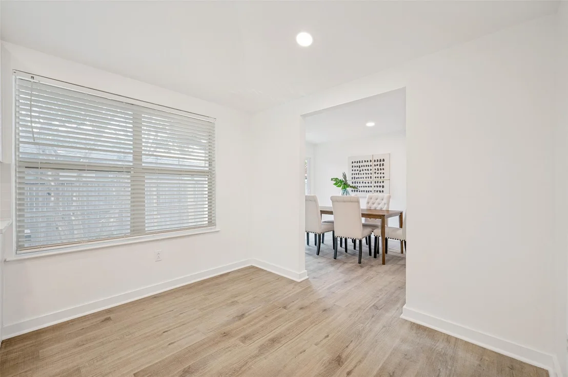 Photo of 5012 Hatherly Drive
