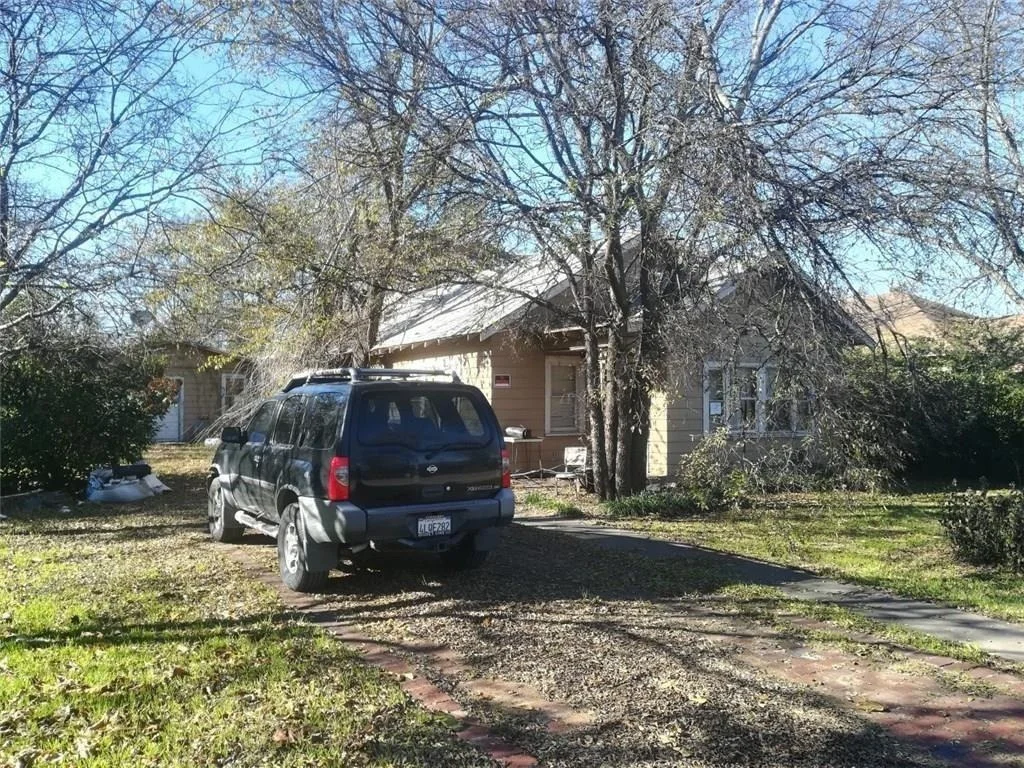 Photo of 457 W Main Street