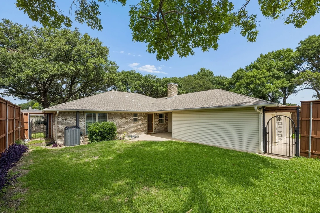 Photo of 8716 Echo Valley Drive
