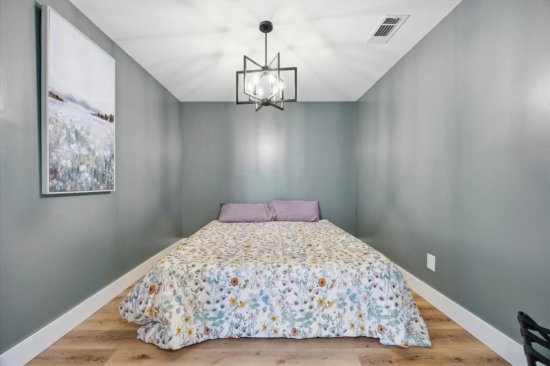 Photo of 524 Sampan Drive