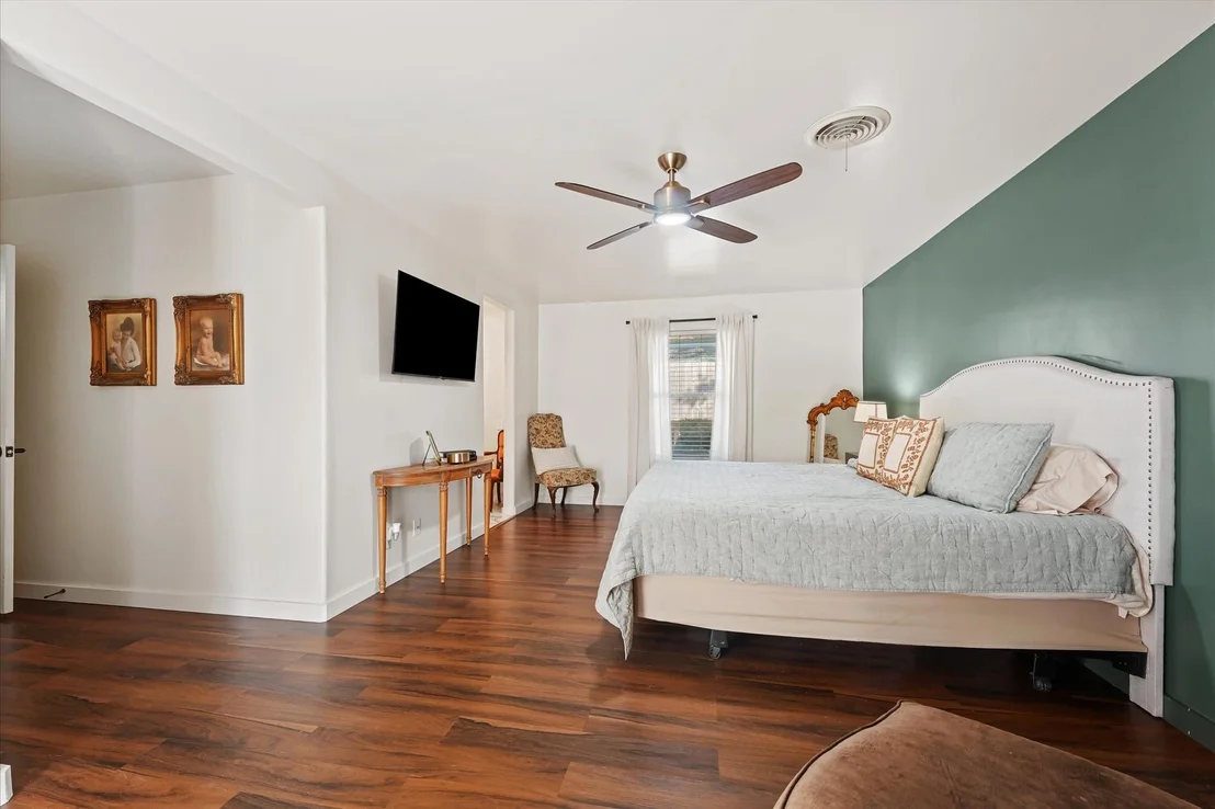 Photo of 617 Mimosa Drive