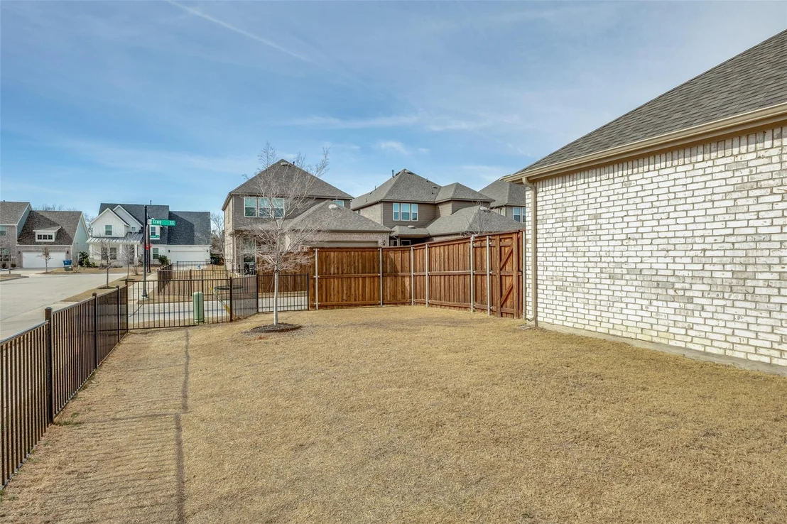 Photo of 8507 Craig Mews