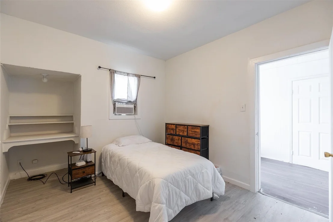 Photo of 1833 N 7th Street