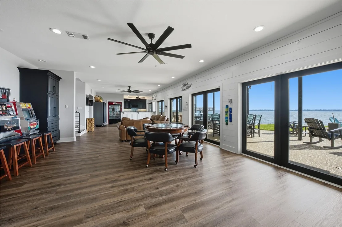 Photo of 1617 Maple Drive