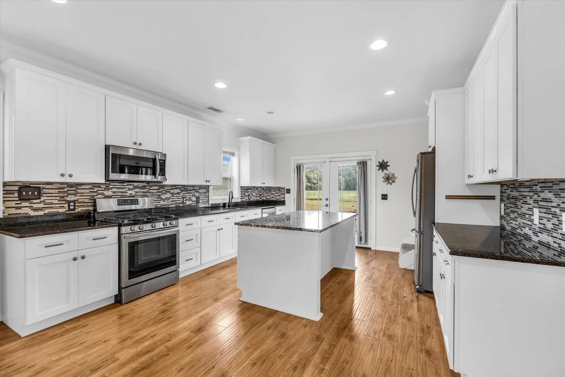 Photo of 348 Barker Lane