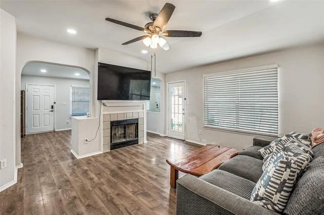 Photo of 4372 Onyx Drive