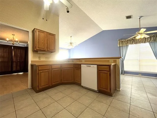 Photo of 5409 Lookout Trail
