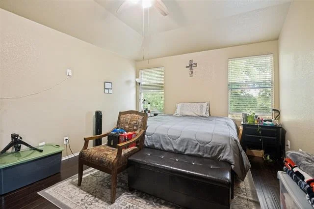 Photo of 727 Lentisco Drive