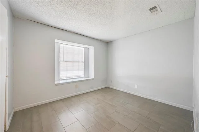 Photo of 1417 Caplin Drive