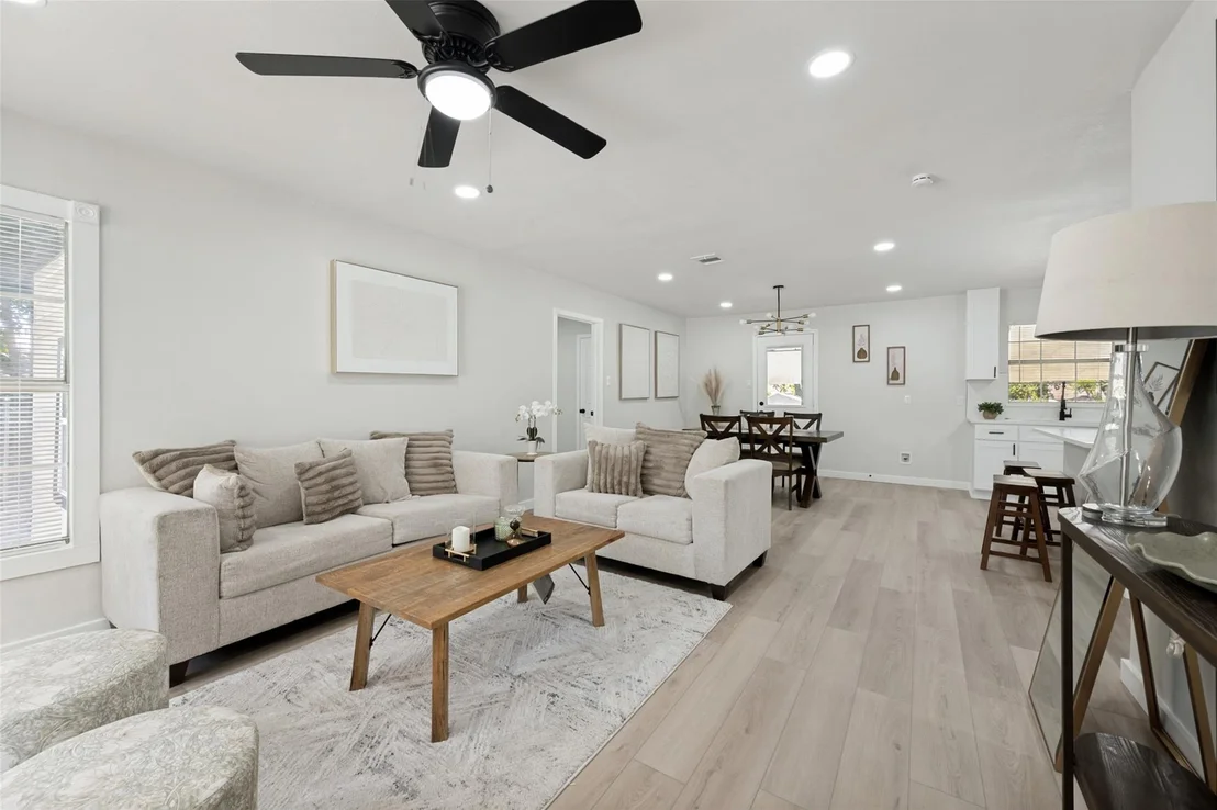 Photo of 112 Oriole Drive