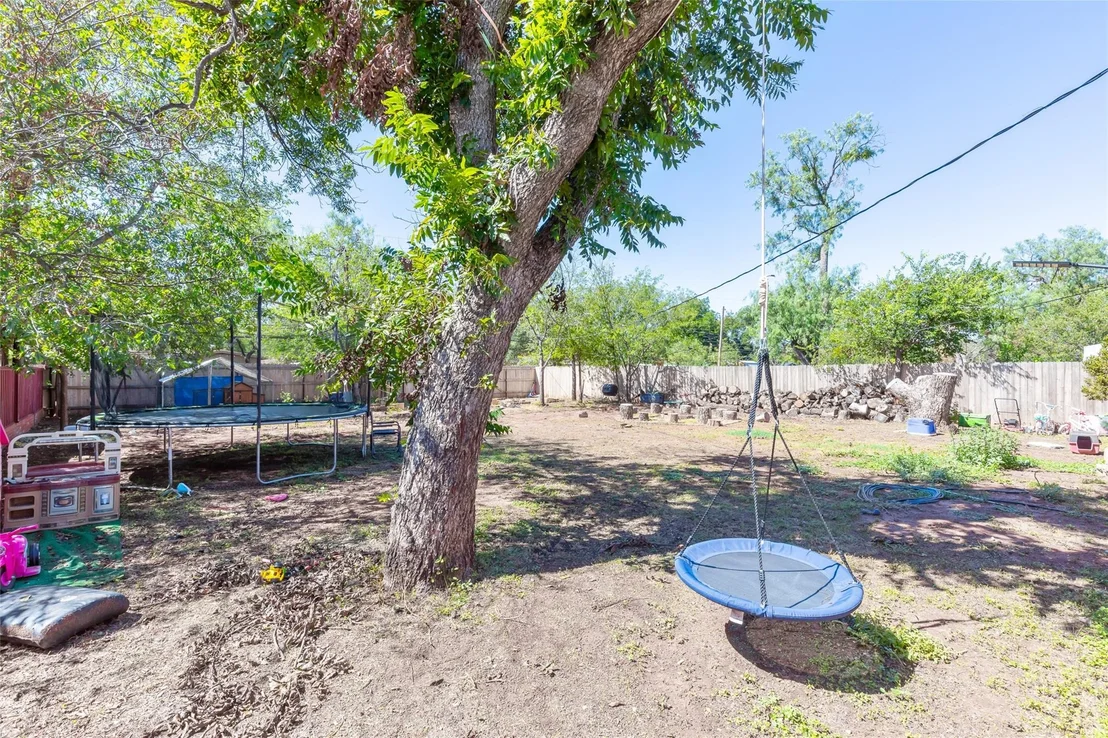 Photo of 720 GLENDALE Drive