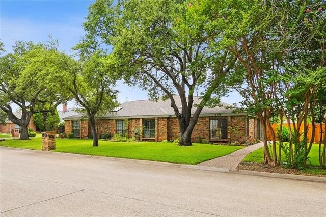Photo of 14815 Surveyor Boulevard