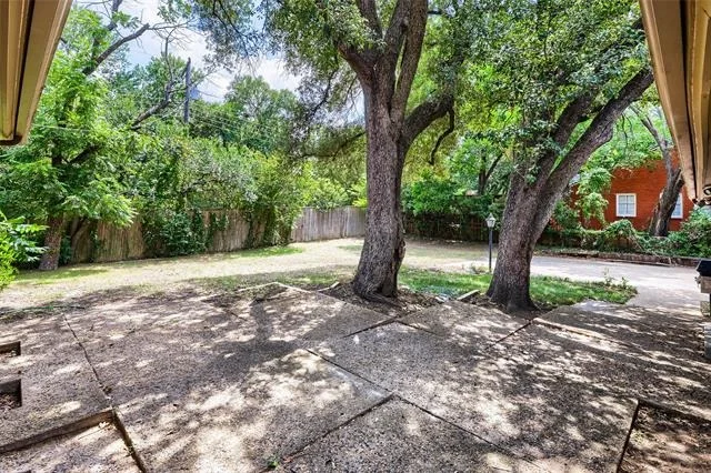 Photo of 6606 Stonebrook Circle