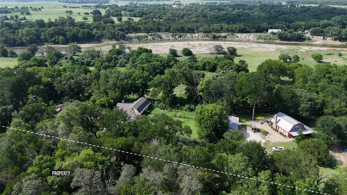 Photo of 2168 Patrick Crossing