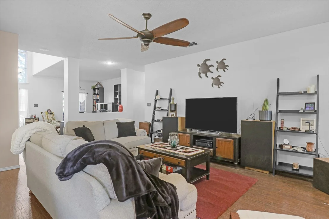 Photo of 5502 Hyannis Drive