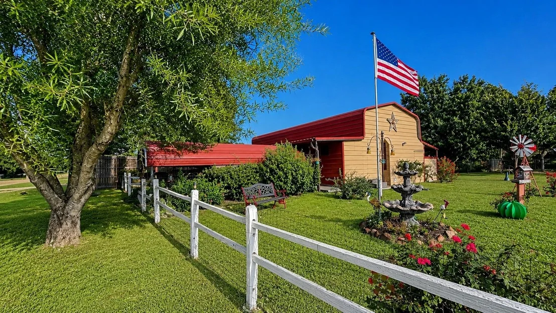 Photo of 851 Cheyenne