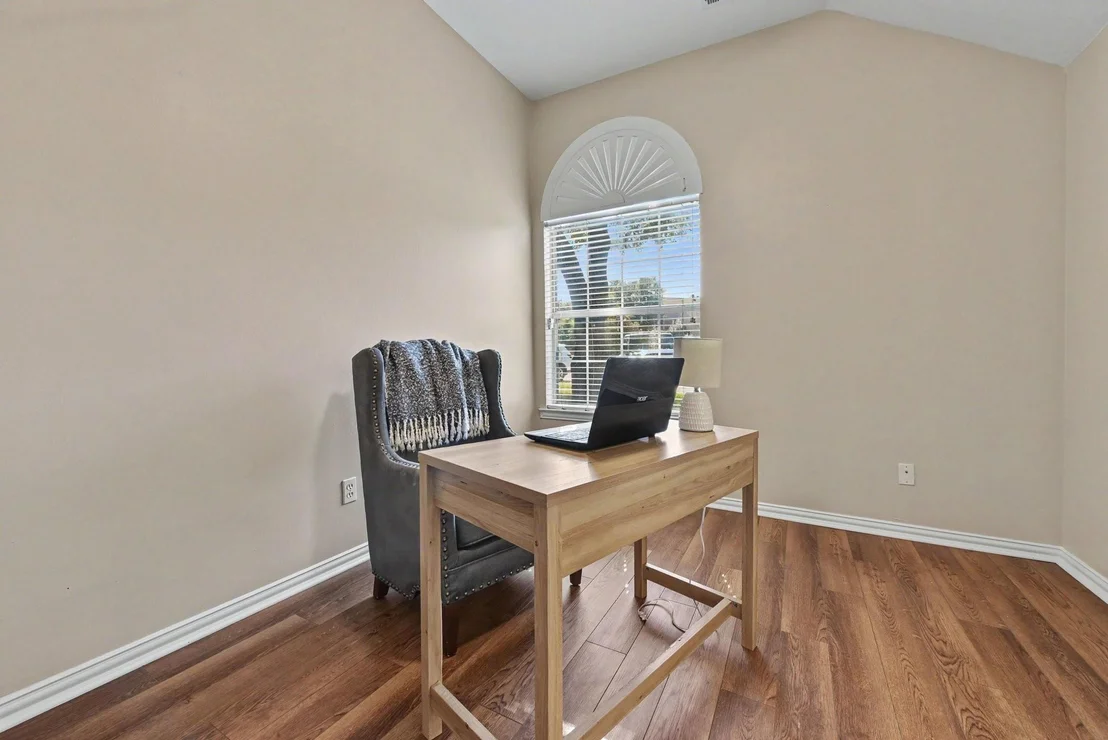 Photo of 401 Stonebridge Circle