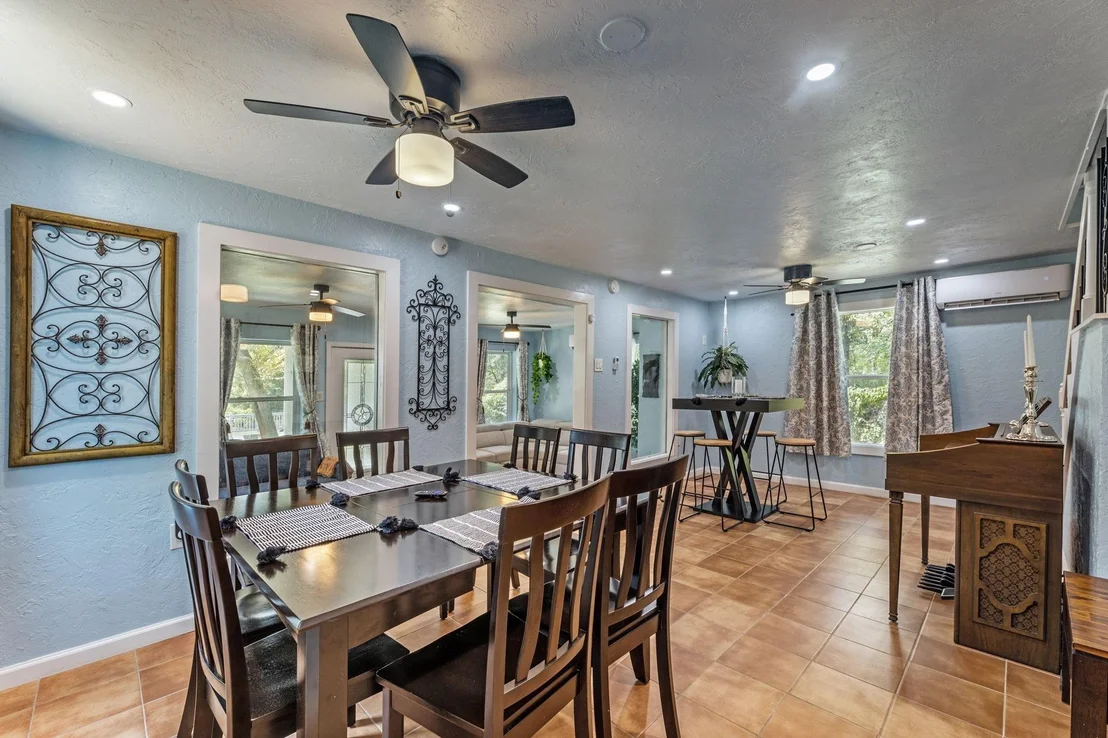 Photo of 9910A Archer Lane