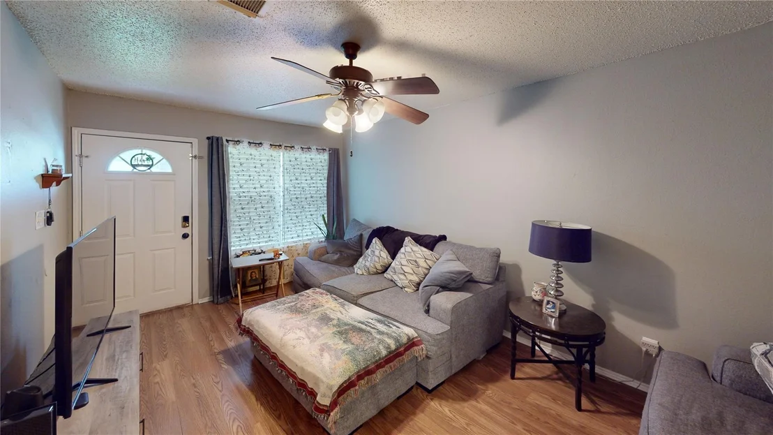 Photo of 1004 Clover Street