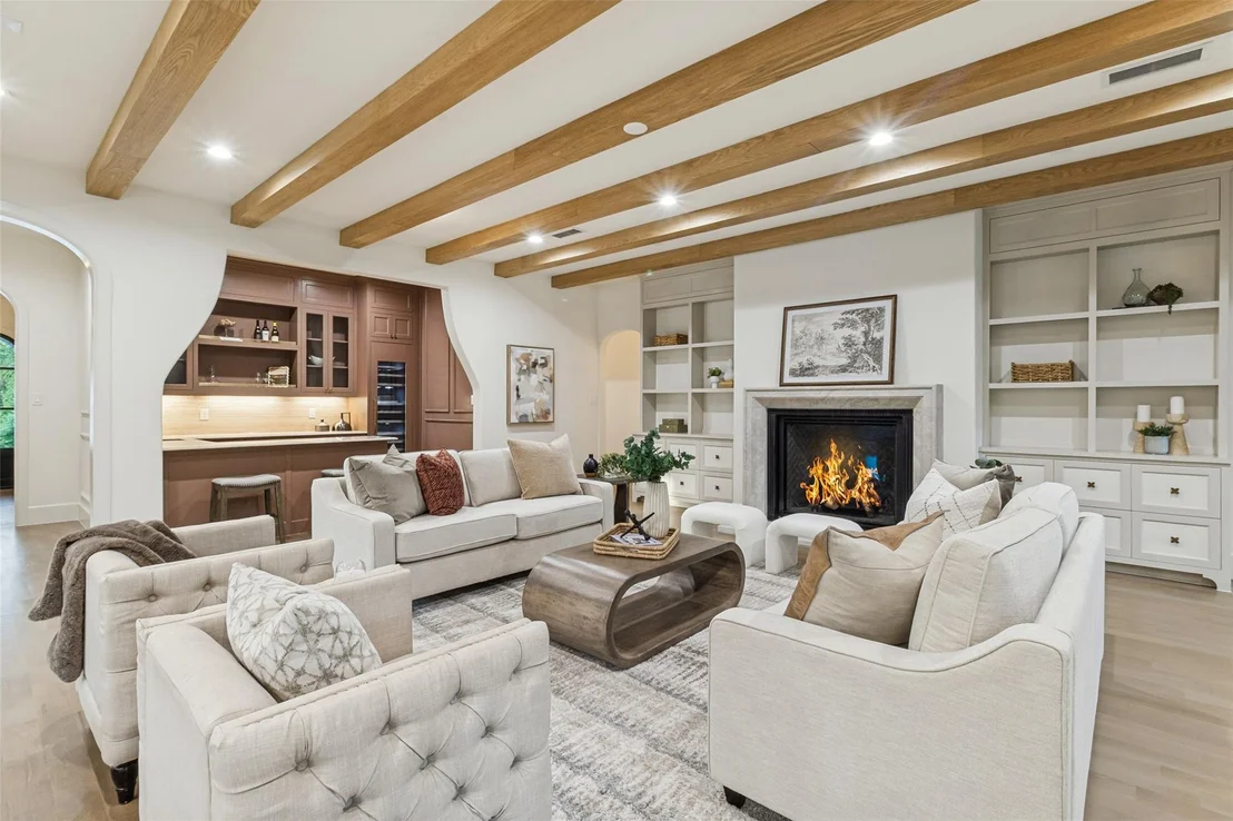Photo of 6910 Wabash Circle