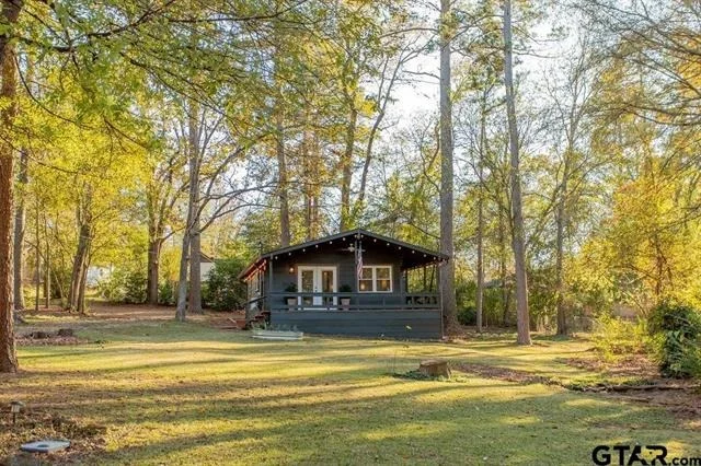 Photo of 212 Canyon Drive