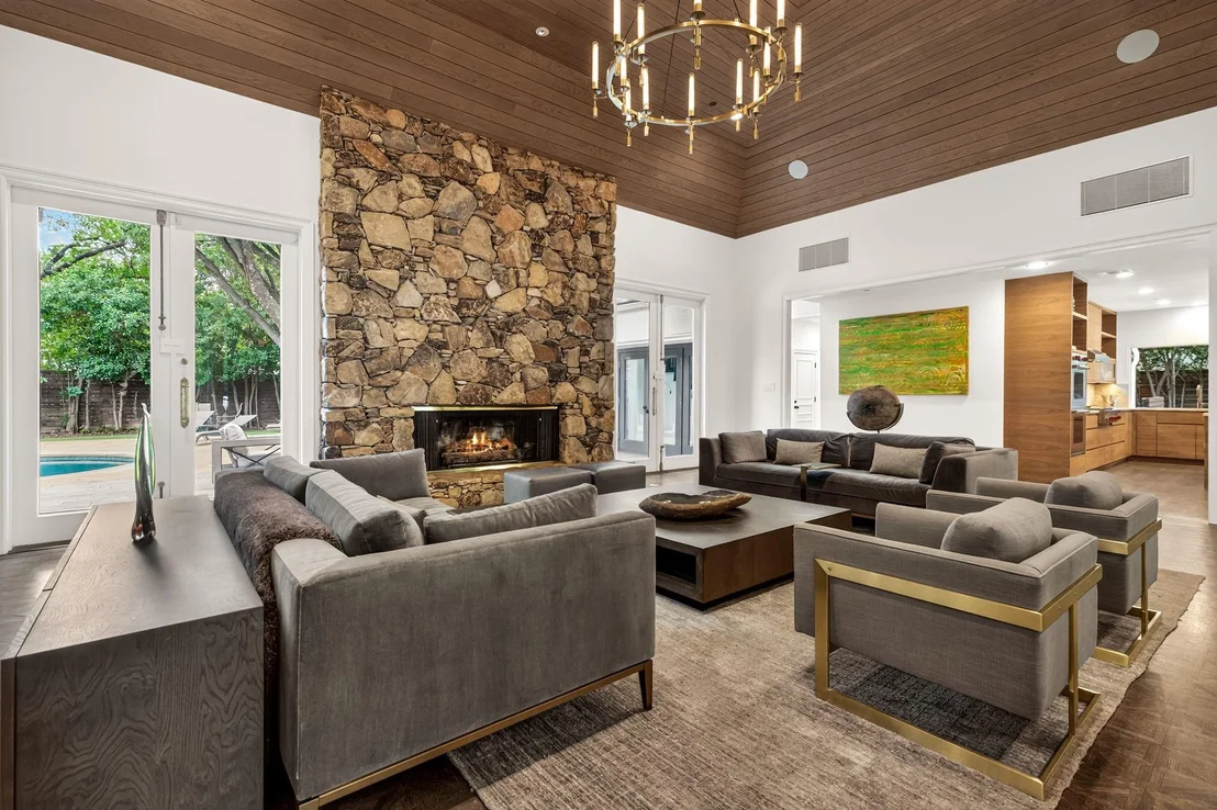 Photo of 5205 Royal Lane
