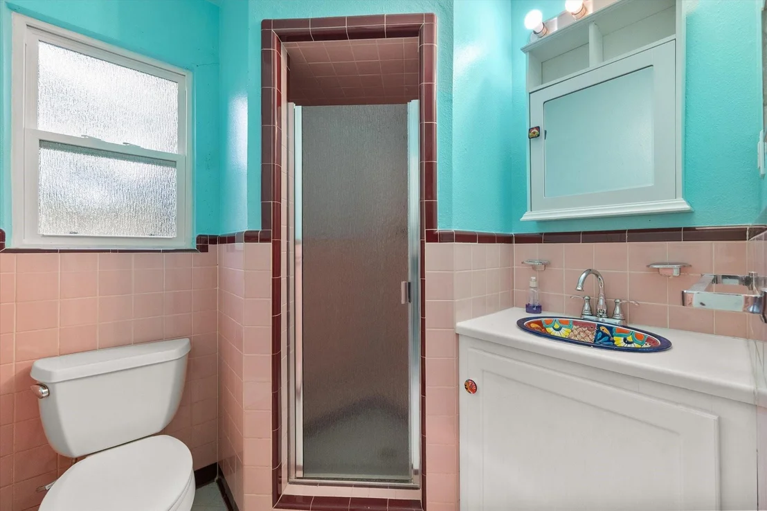 Photo of 1209 W Lilly Lane