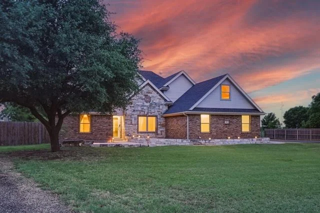 Photo of 165 Sanford Lane