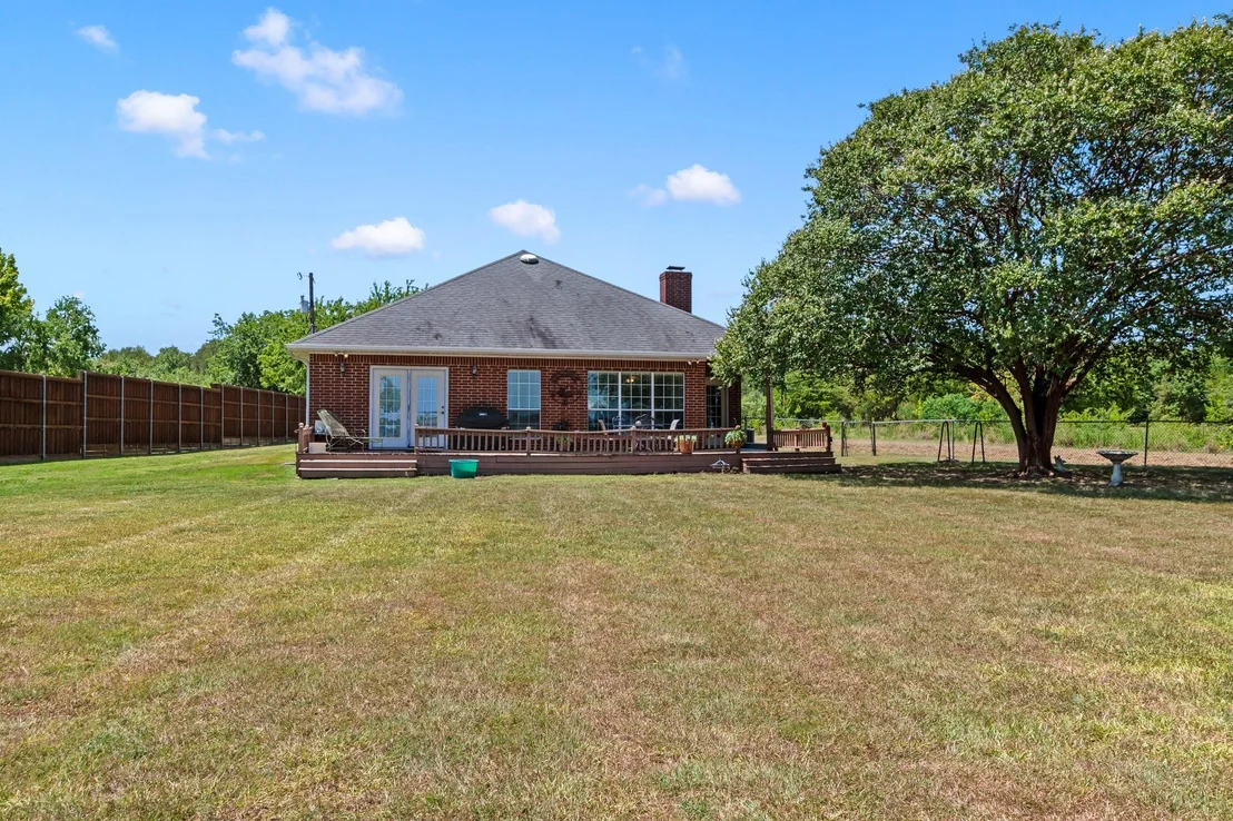Photo of 1237 Beachview