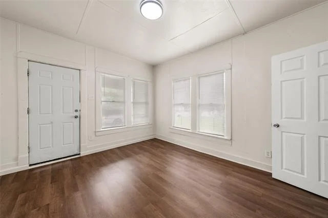 Photo of 604 Garrison Street