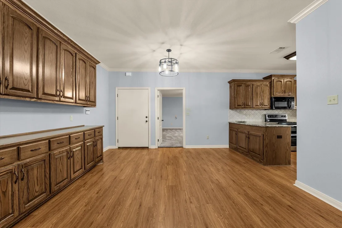 Photo of 32 North Shore Circle