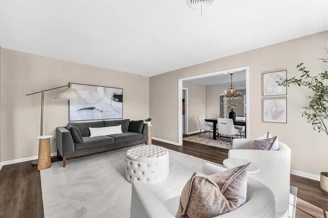 Photo of 5709 Silver Lake Circle