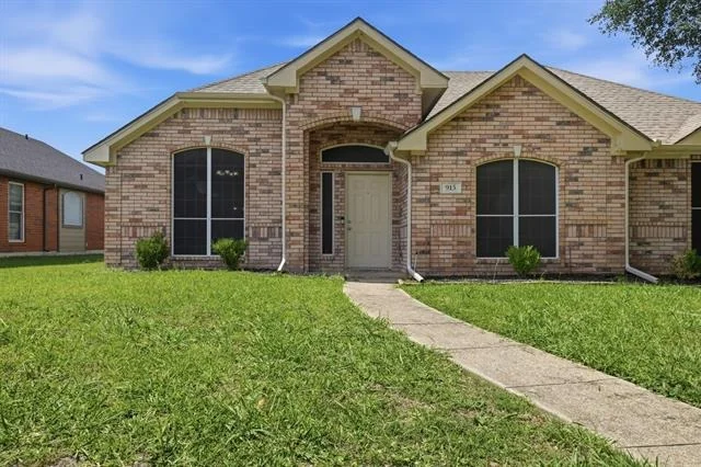 Photo of 915 Sea Shell Drive