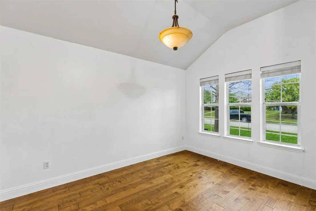Photo of 413 Sandy Lane