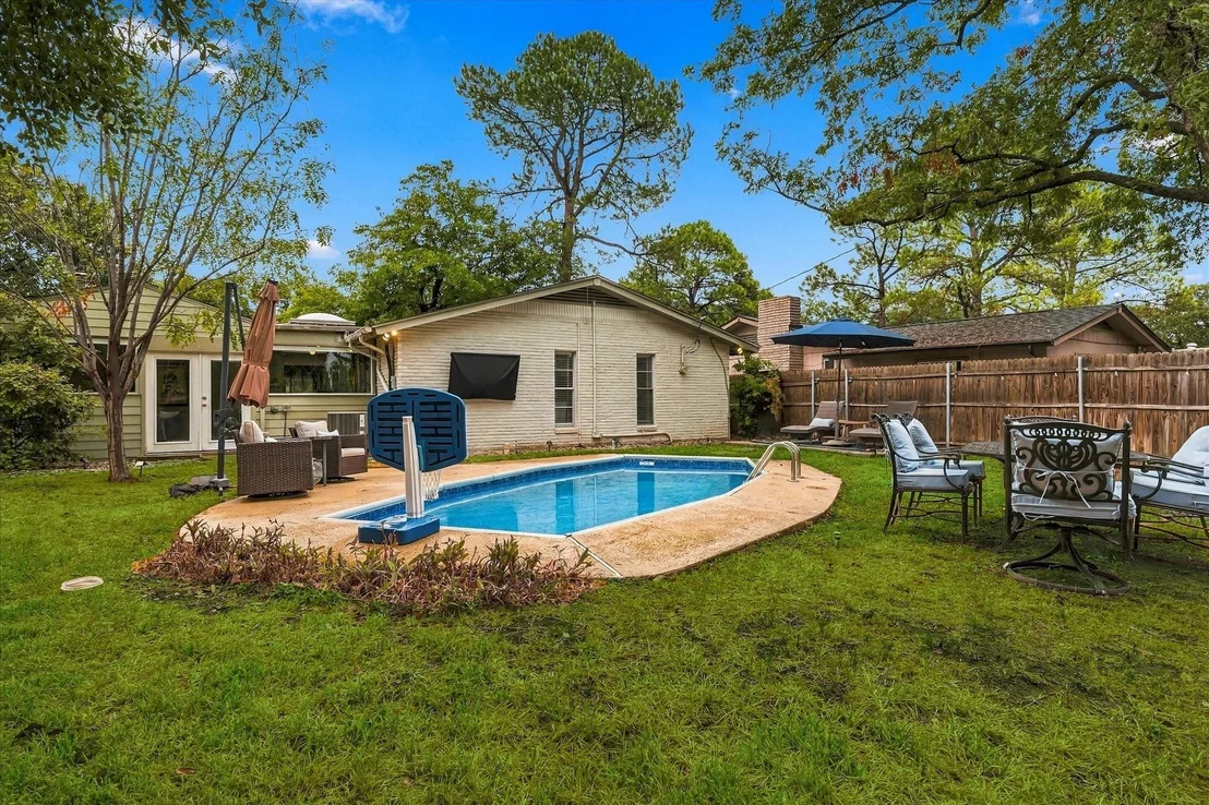 Photo of 306 W Northgate Drive