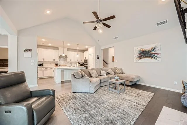 Photo of 6029 Mapleshade Way