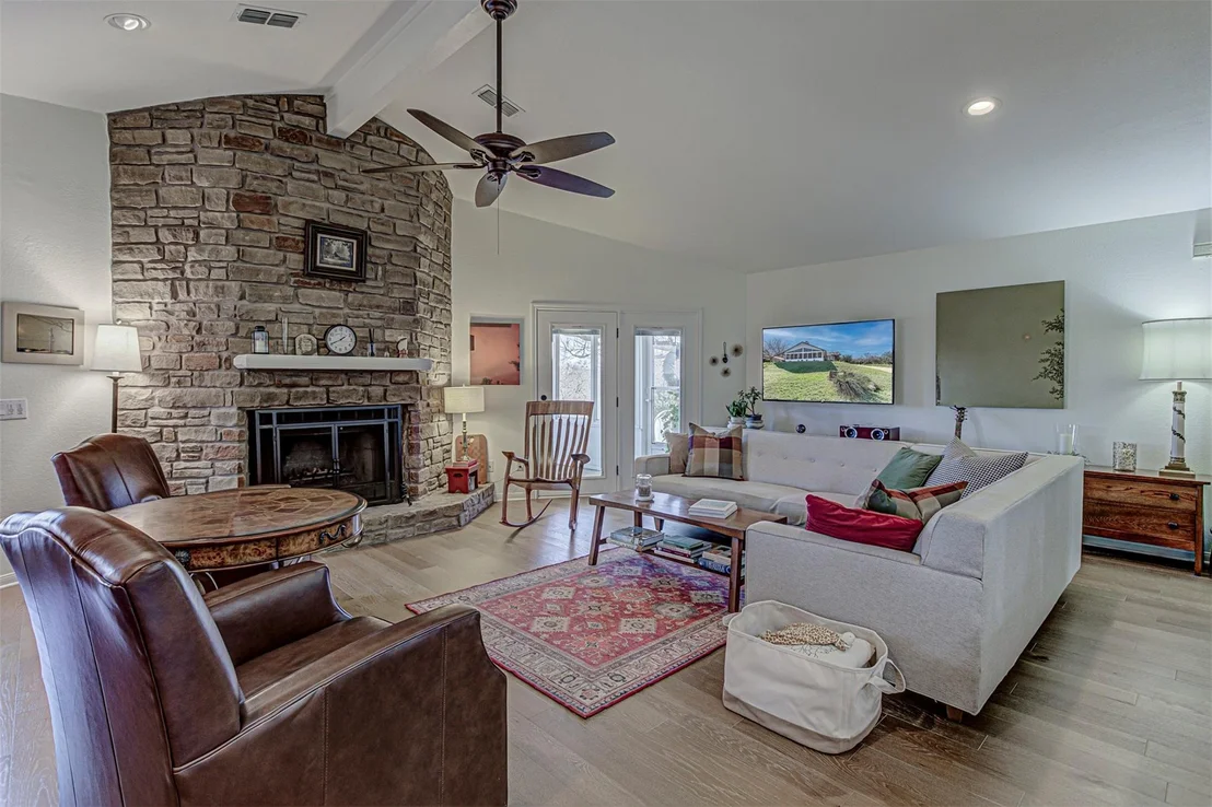 Photo of 507 Mountain Drive