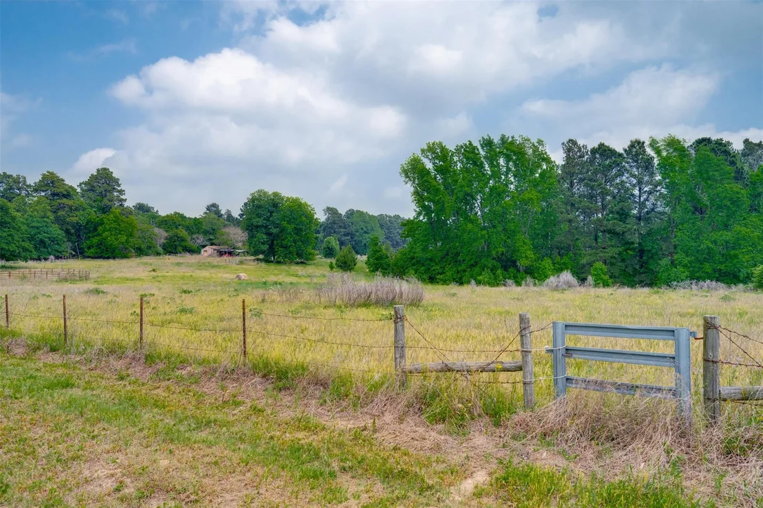Photo of 1054 An County Road 415
