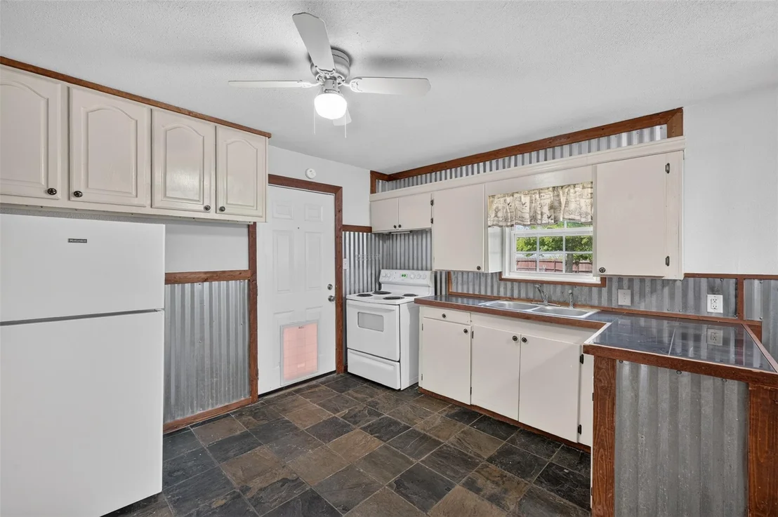 Photo of 610 Jefferson Avenue