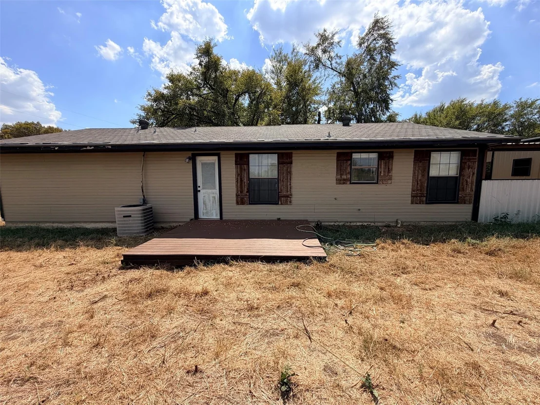 Photo of 1223 Yowell Road