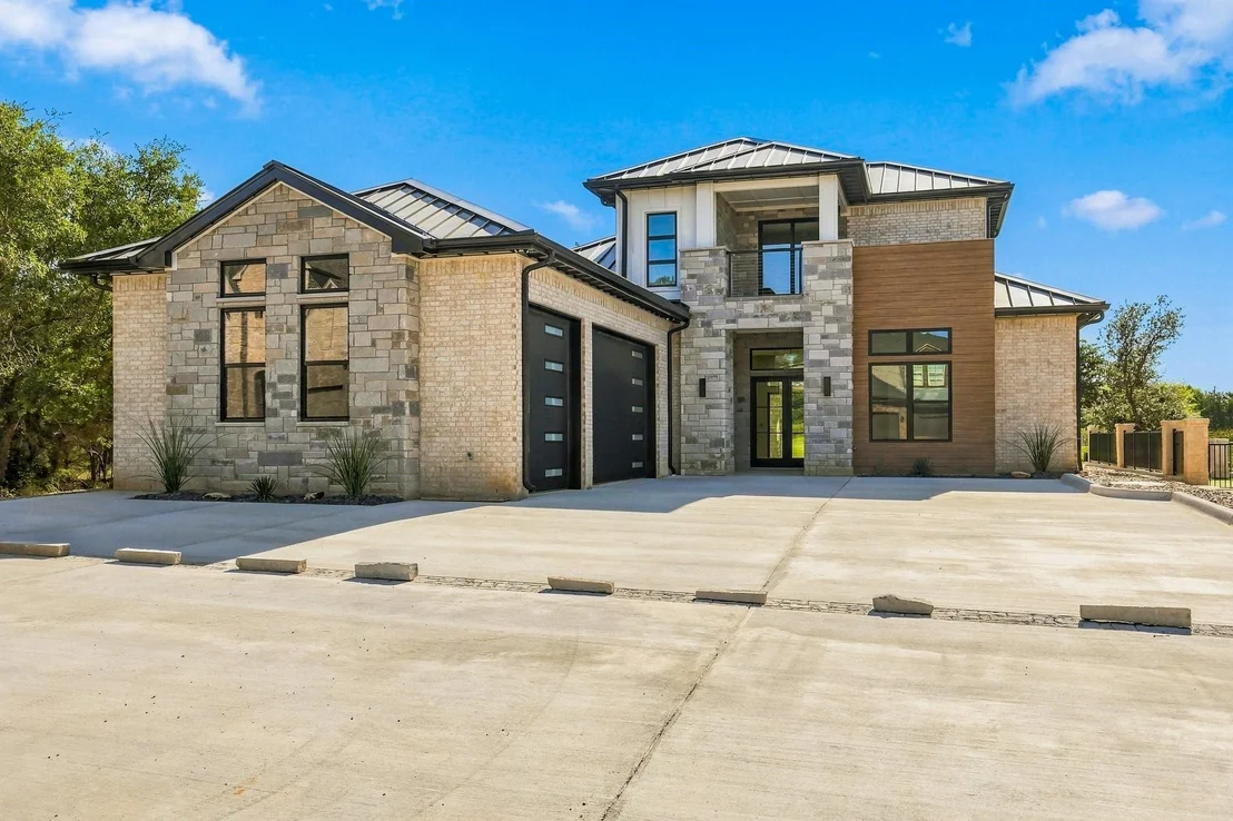 Photo of 125 Oyster Bay
